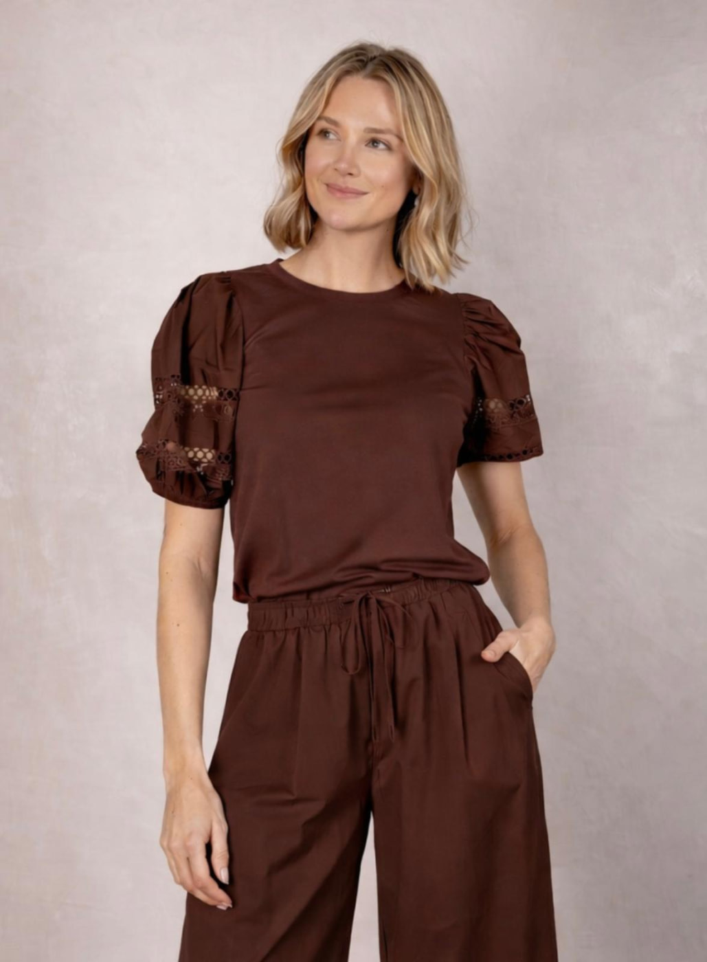 TWINSET camiseta manga corta marrón con vainica