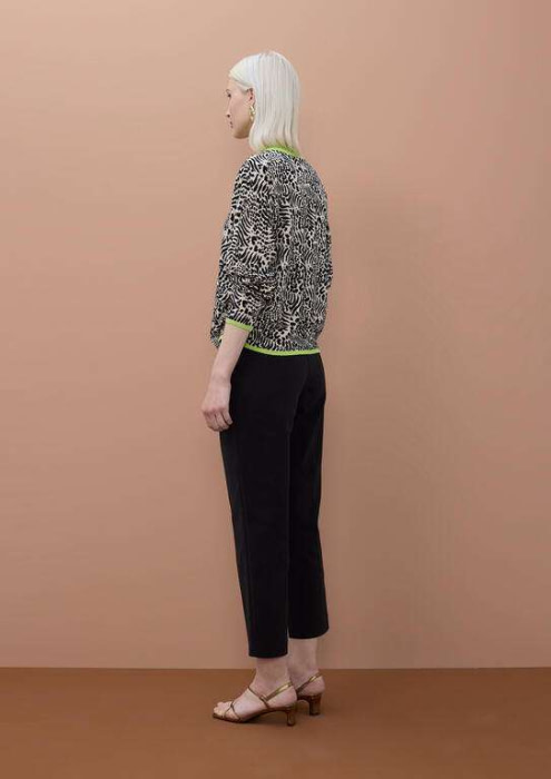 LOLA CASADEMUNT by MAITE jersey en animal print  con vivos en verde - 3