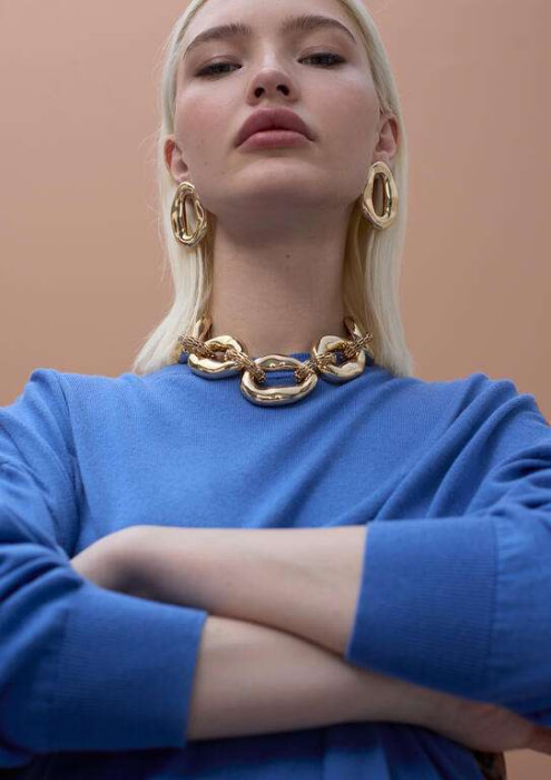 LOLA CASADEMUNT by MAITE jersey azul con estampado en animal print en la espalda - 3