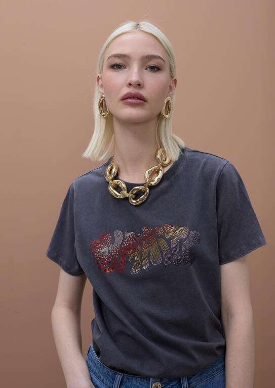 LOLA CASADEMUNT by MAITE camiseta con strass  multicolor gris oscuro "BY MAITE"