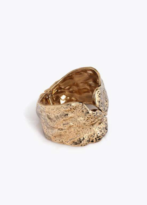 LOLA CASADEMUNT brazalete irregular dorado - 2