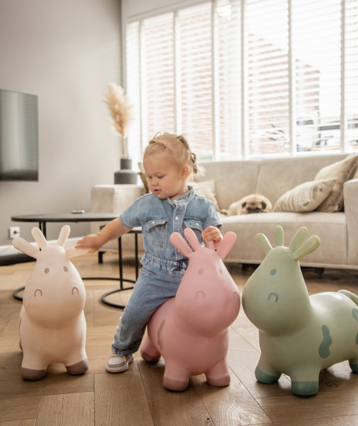 Saltador Tryco Beige Skippy Cow