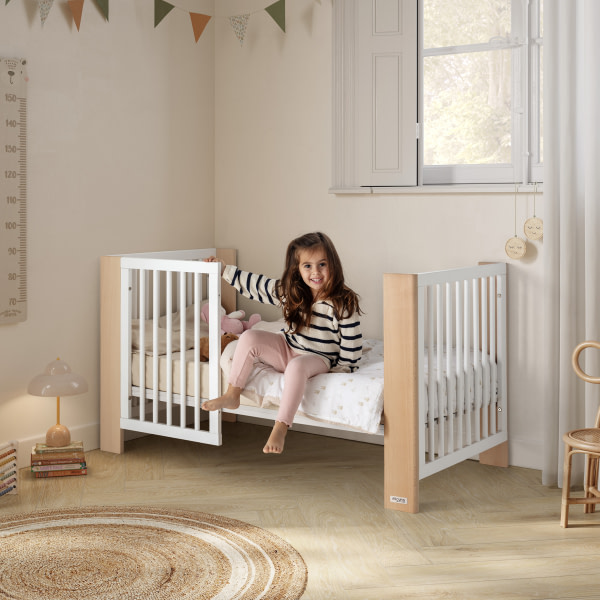 CUNA CONVERTIBLE DE 140 X 70 CONVERBABY BLANCO/CERA NATURAL