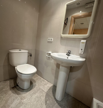 Local comercial en lloguer - 5