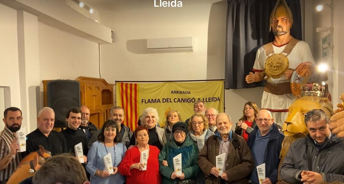 Agraïment del Centre a l'Associació Cultural Flama del Canigó