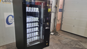 MAQUINA VENDING VENDO G-DRINK BEBIDAS FRÍAS con pantalla táctil con monedero y de regalo sistema pago tarjeta móvil-4