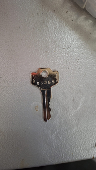 LLAVE G3365