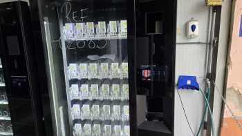 MAQUINA VENDING VENDO G-DRINK BEBIDAS FRÍAS con pantalla táctil-2