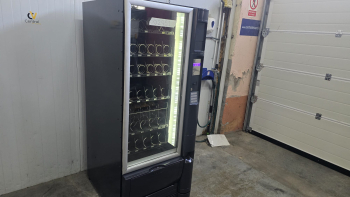 MÁQUINA VENDING PARA BEBIDAS Y SNACK NECTA SNAKKY-2