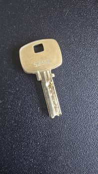LLAVE 52312