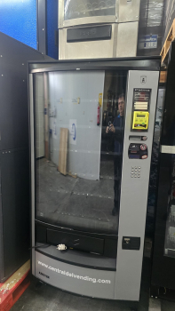 LOTE 2 MAQUINAS VENDING SNACK Y BEBIDAS FRIAS AZKOYEN PALMA H87