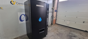 MAQUINA VENDING VENDO SVE609 AGUAS 1,5L y 1 L EXPOSICIÓN CON MONEDERO Y REGALO BILLETERO