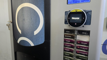 MAQUINA VENDING BIANCHI COMBINADA DE SNACKS Y BEBIDAS CALIENTES CON PAGO CON TARJETA Y MOVIL NUEVO