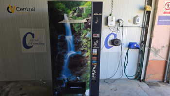 MAQUINA VENDING PARA BEBIDAS FRIAS JOFEMAR ARTIC 510 CON MONEDERO JOFEMAR INCLUIDO