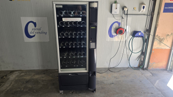 MÁQUINA VENDING PARA BEBIDAS Y SNACK NECTA SNAKKY CON PAGO TARJETA Y MOVIL