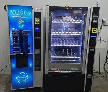 LOTE 2 MAQUINAS VENDING SNACK Y BEBIDAS AZKOYEN MISTRAL PLUS H87 MÁS NECTA CANTO DE CAFE EN GRANO Y CAPSULAS CON MONEDERO