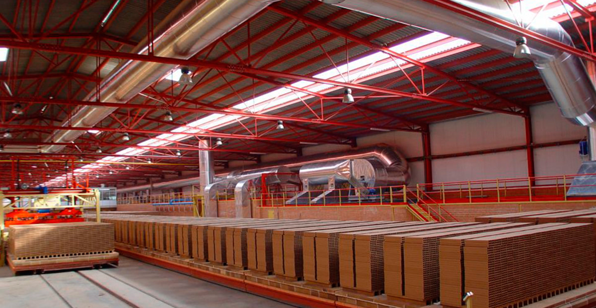 Hispalyt reclama que se activen las medidas aprobadas para la industria gas intensiva