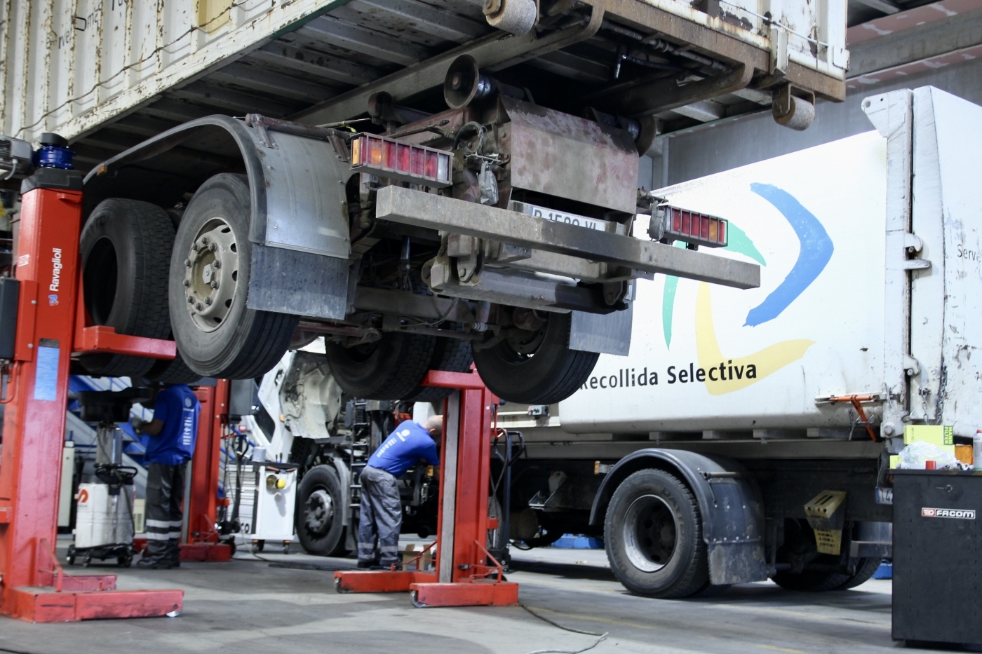 Reparación de camiones recolectores de residuos urbanos para dejar la flota como nueva