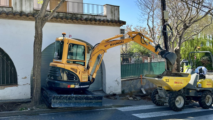 Nueva Hyundai 35Z-9 entregada a Sant Cugat del Vallès