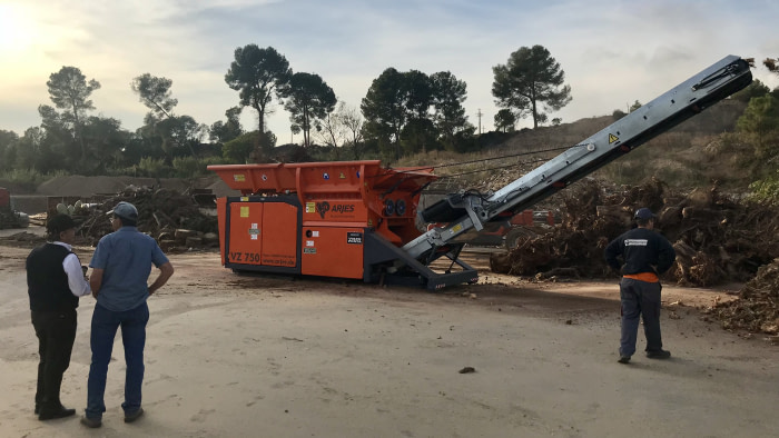 Entrega de una Arjes VZ-750 Multilift en Esparraguera