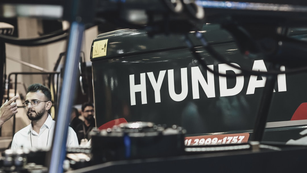 Hyundai Construction Equipment cierra un importante contrato en Arabia Saudita para la entrega de 100 Excavadoras