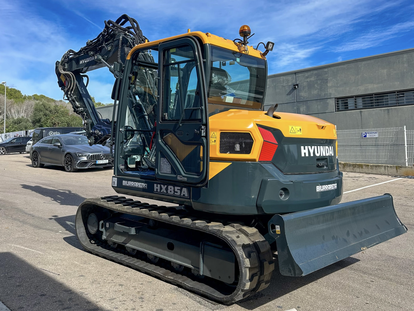 Entrega de la excavadora Hyundai HX85A de 9 Toneladas