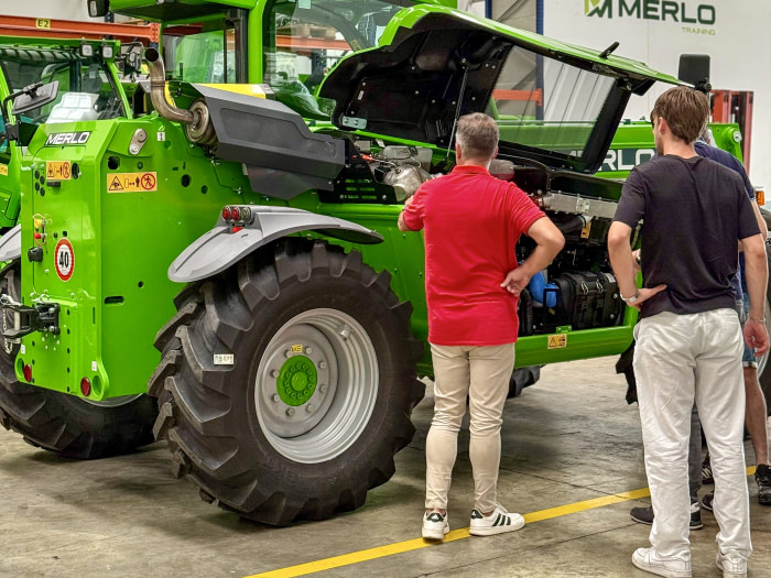 Cabina “CS” de Merlo en agrícola: más estabilidad en carretera, más confort para el operador