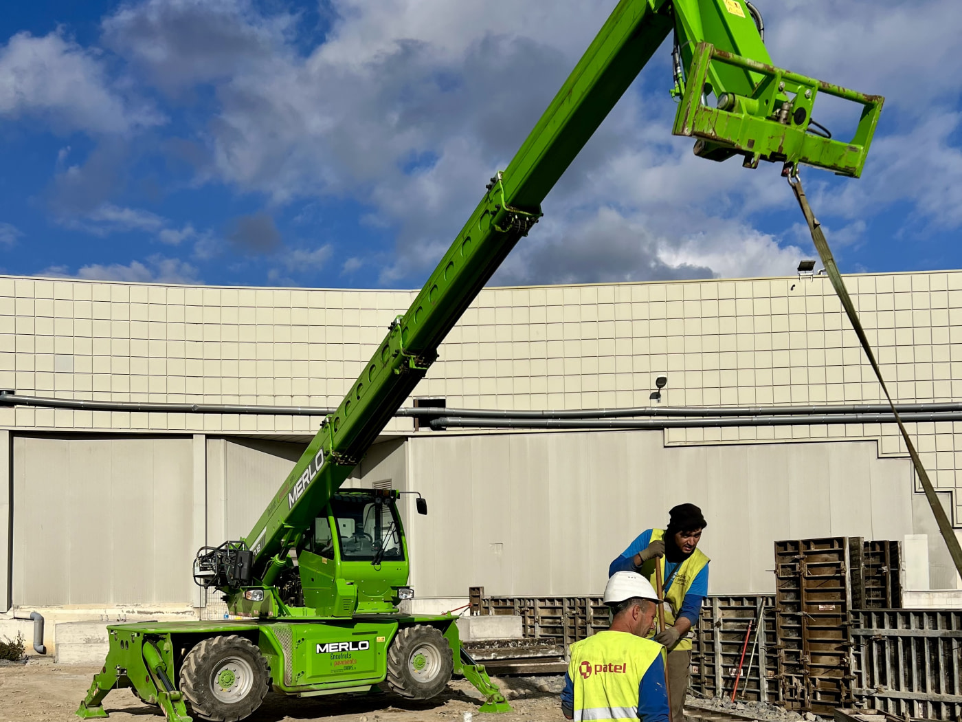 Merlo Roto 40.18 en acción en Vic: presentación técnica de la telescópica giratoria