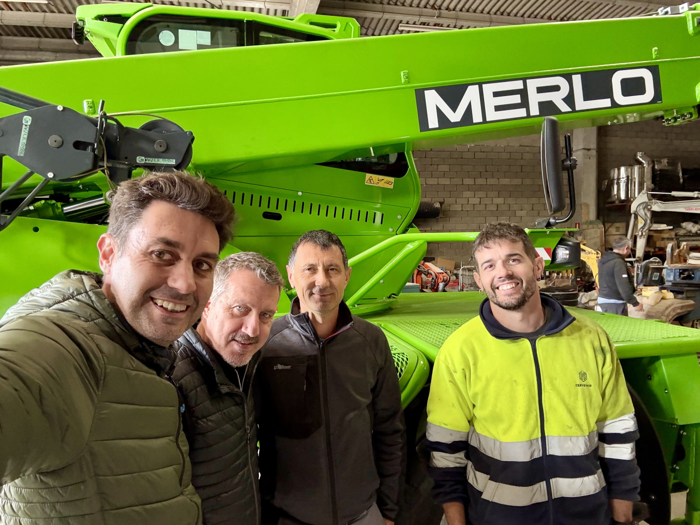 Nueva entrega Merlo Roto en el Bages: giro 360° y productividad sin rodeos