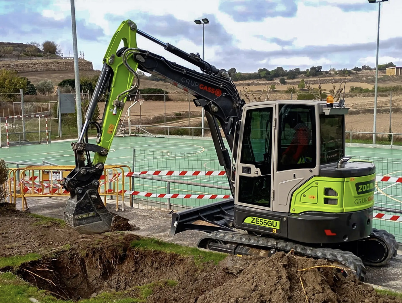 Entrega de la Zoomlion ZE55GU a Excavacions Gassó