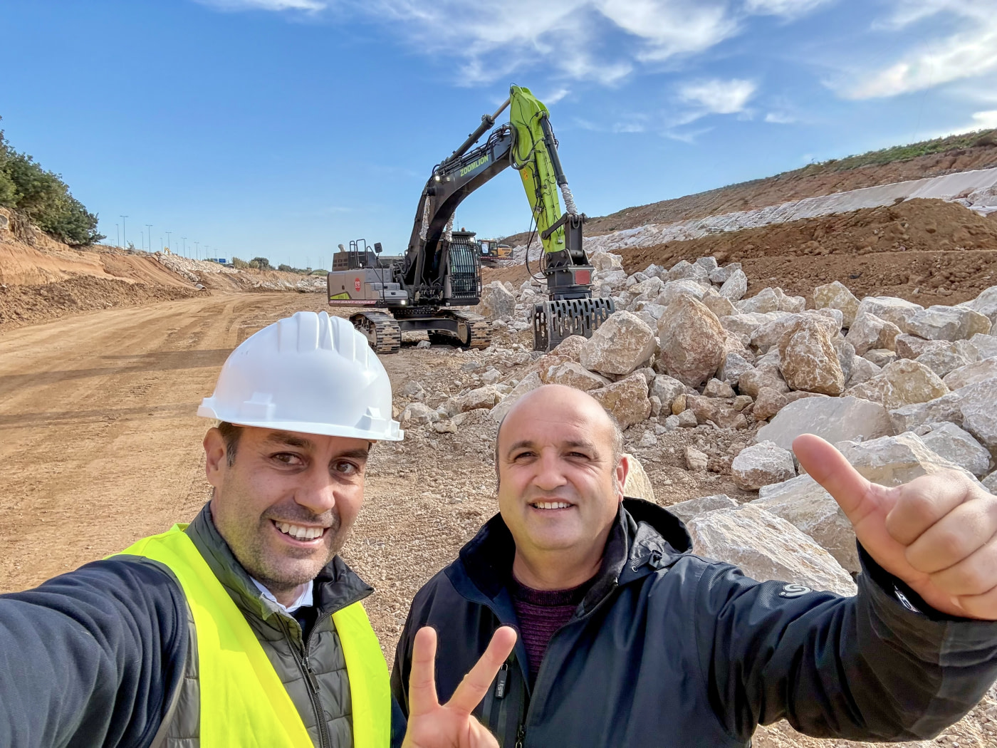 Entrega de la Zoomlion ZE335G a EyD Sant Cugat del Vallès: 33,5 toneladas para producir