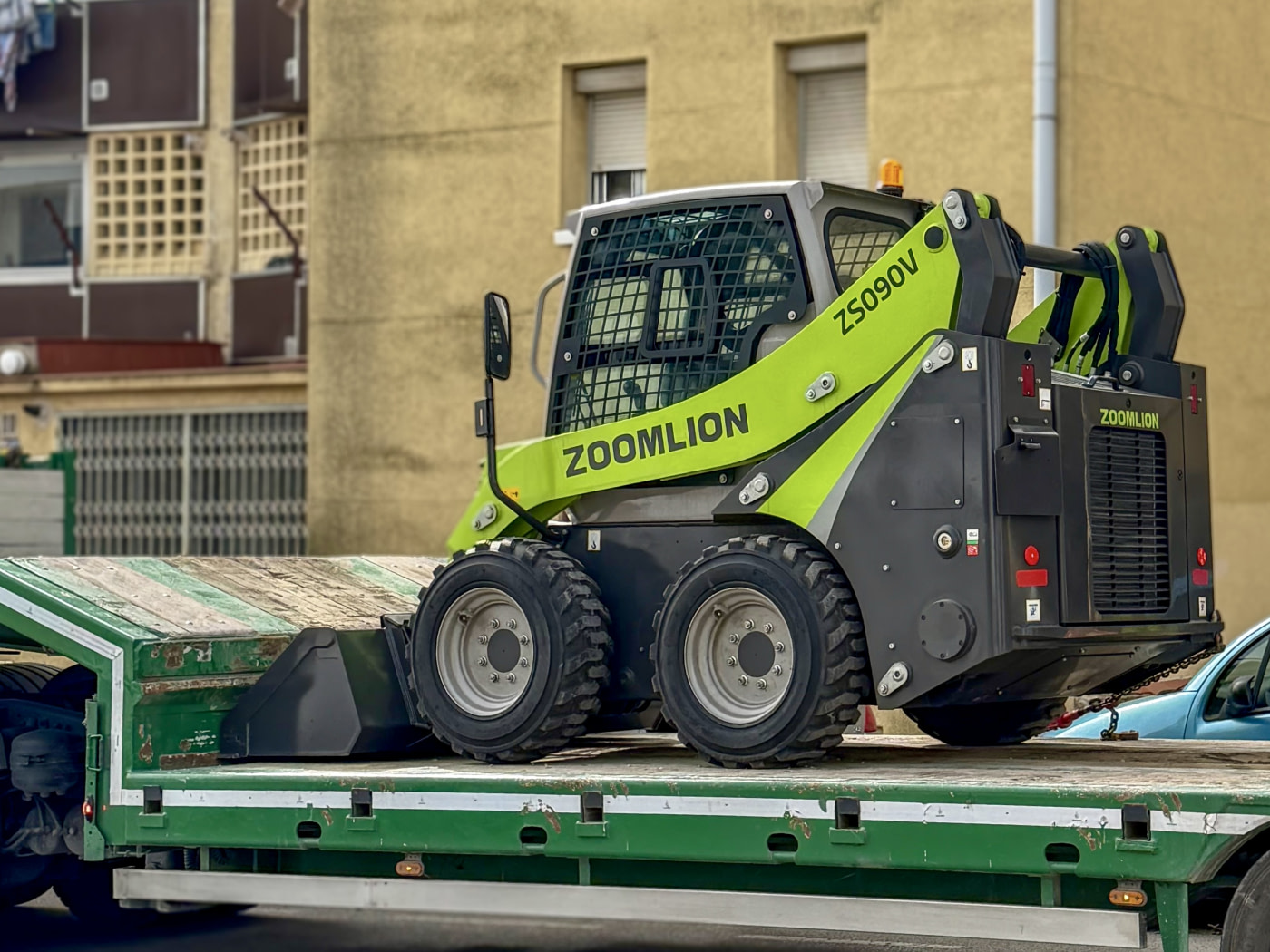 De Bobcat a Zoomlion: Asfaltats Riba estrena la ZS090V en Matadepera