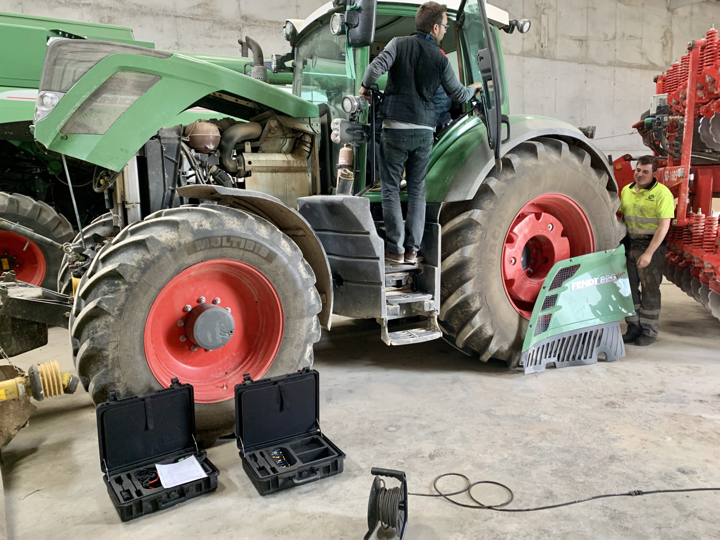 Reparación de averías eléctricas en tractores agrícolas: diagnóstico profesional con Jaltest en Cervera