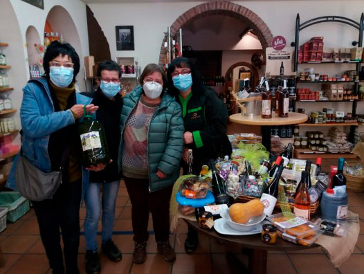 DELIVERY OF THE COSELVA FARM SHOP BASKET IN LA SELVA DEL CAMP TO Mª. MAIKA