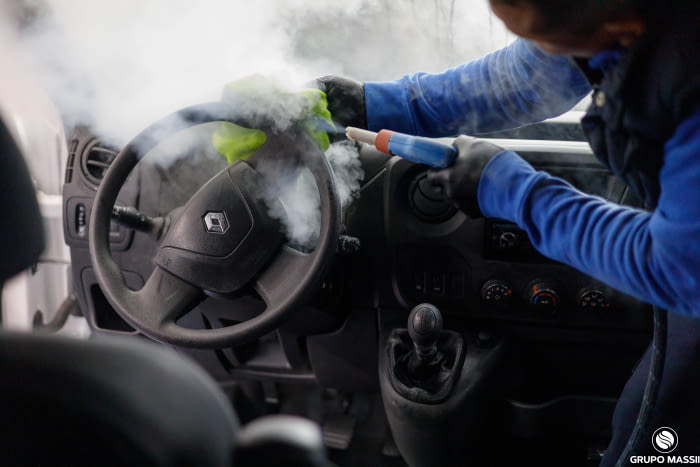 ¿Por qué lavar tu coche con vapor de agua en seco?