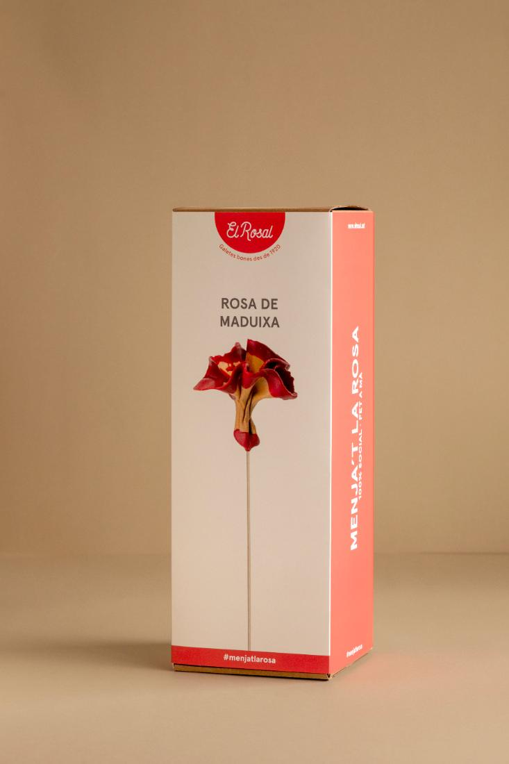 Rosa de fresa con palo