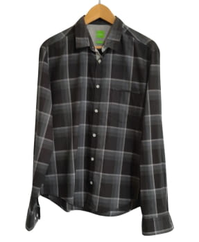 Camisa de quadres. Hugo Boss.