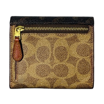 Cartera marró de la marca Coach