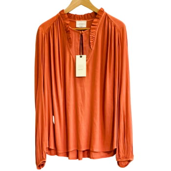 Blusa de la marca DX. Collection