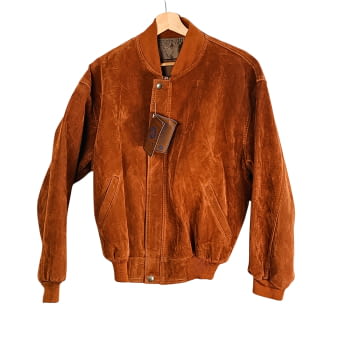 Jaqueta bomber vintage en color camel.