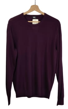 Jersey Morado de la marca Uniqlo.