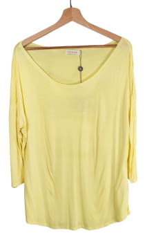 Camiseta de la marca Indi & Cold