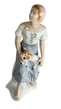 Figura porcelana. Tito.