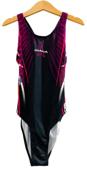 Bañador deportivo de la marca Diana.
