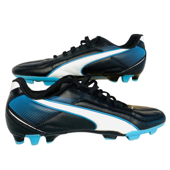 Zapatillas de la marca Puma para futbol