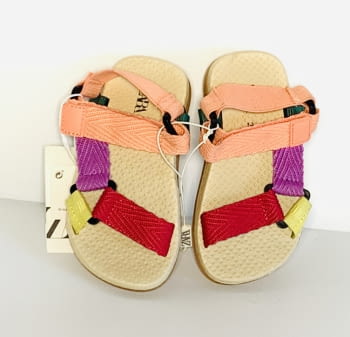 Sandalias Zara con tiras de colores