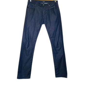 Pantalón tejano, de la marca Armani jeans