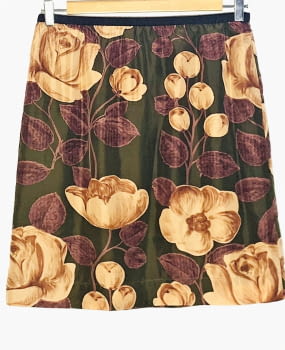Falda de la marca Nice Things en verde con estampado
