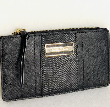 Monedero de la marca River Island