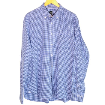 Camisa celeste con cuadros, de la marca Pedro del Hierro